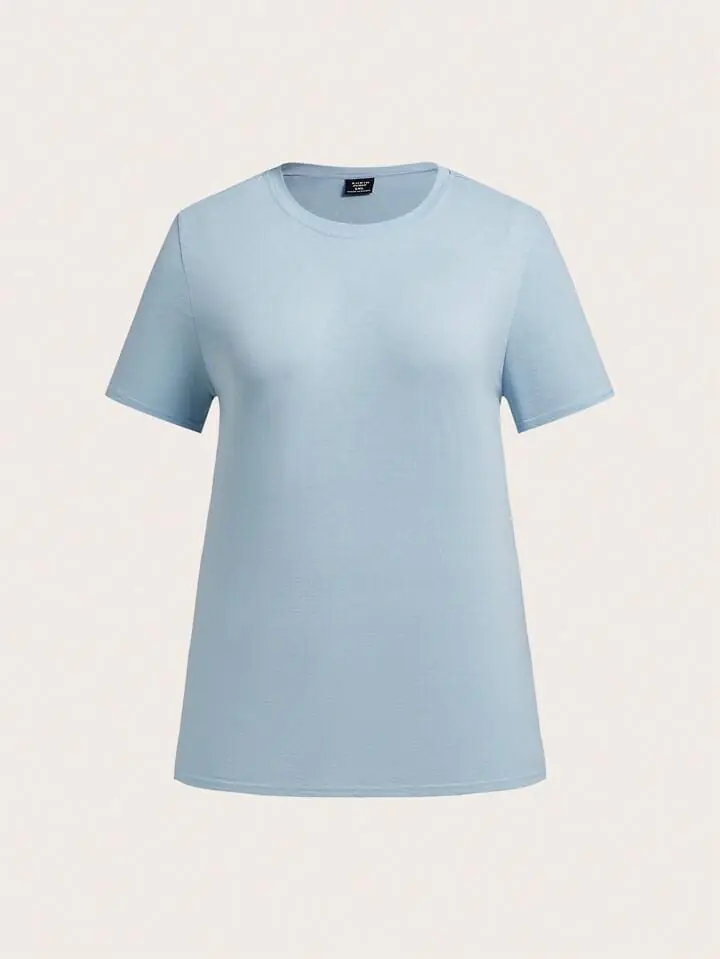 Remera celeste ajustada