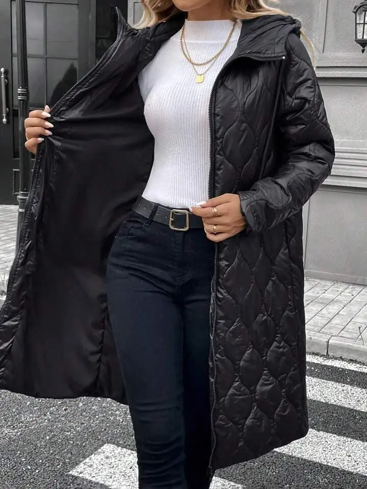 Campera larga negra inflada