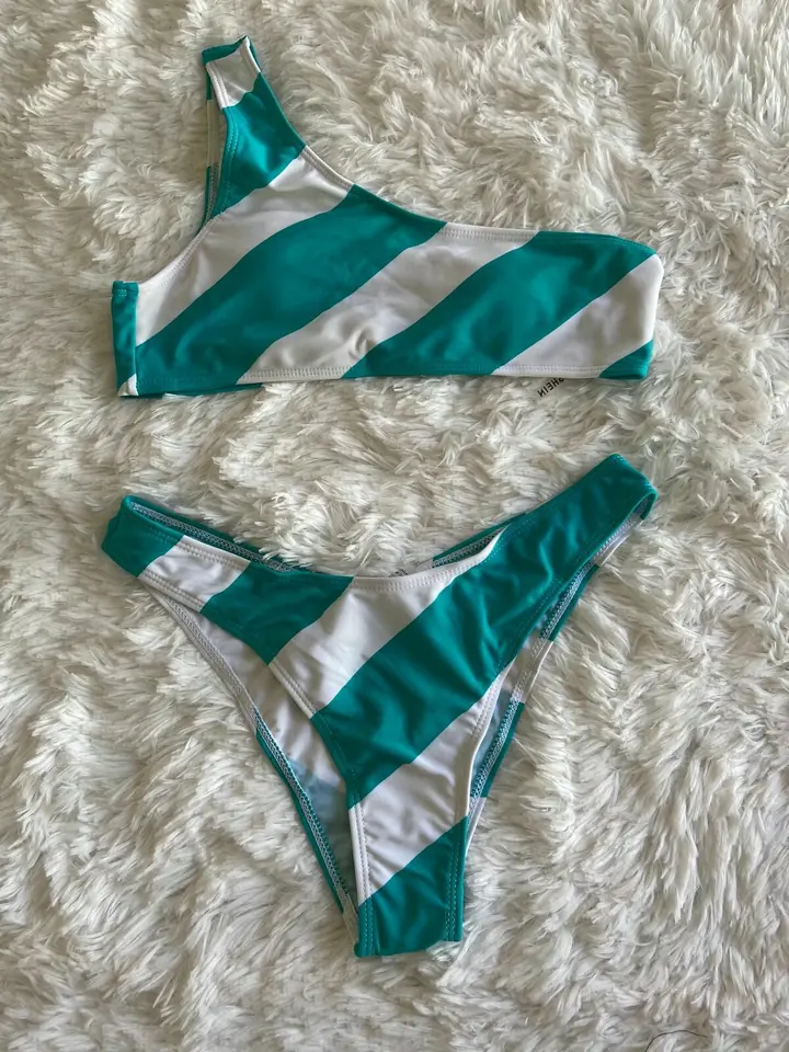 Bikini malla blanca lineas verde agua