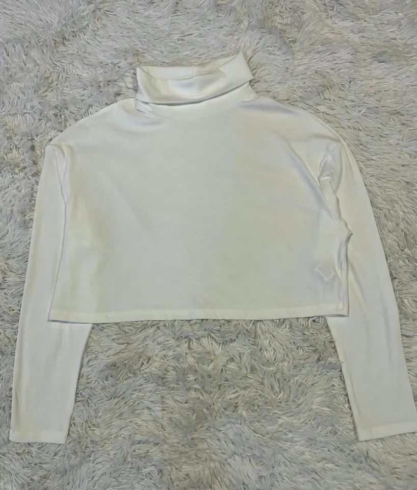 Polera corta suelta blanca