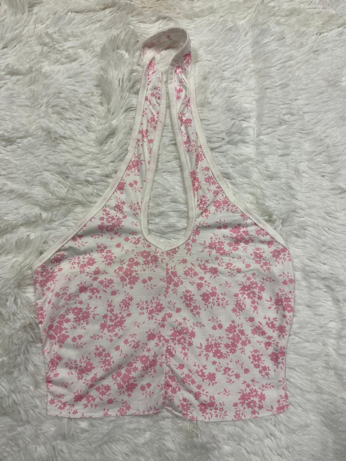 Top halter floreado