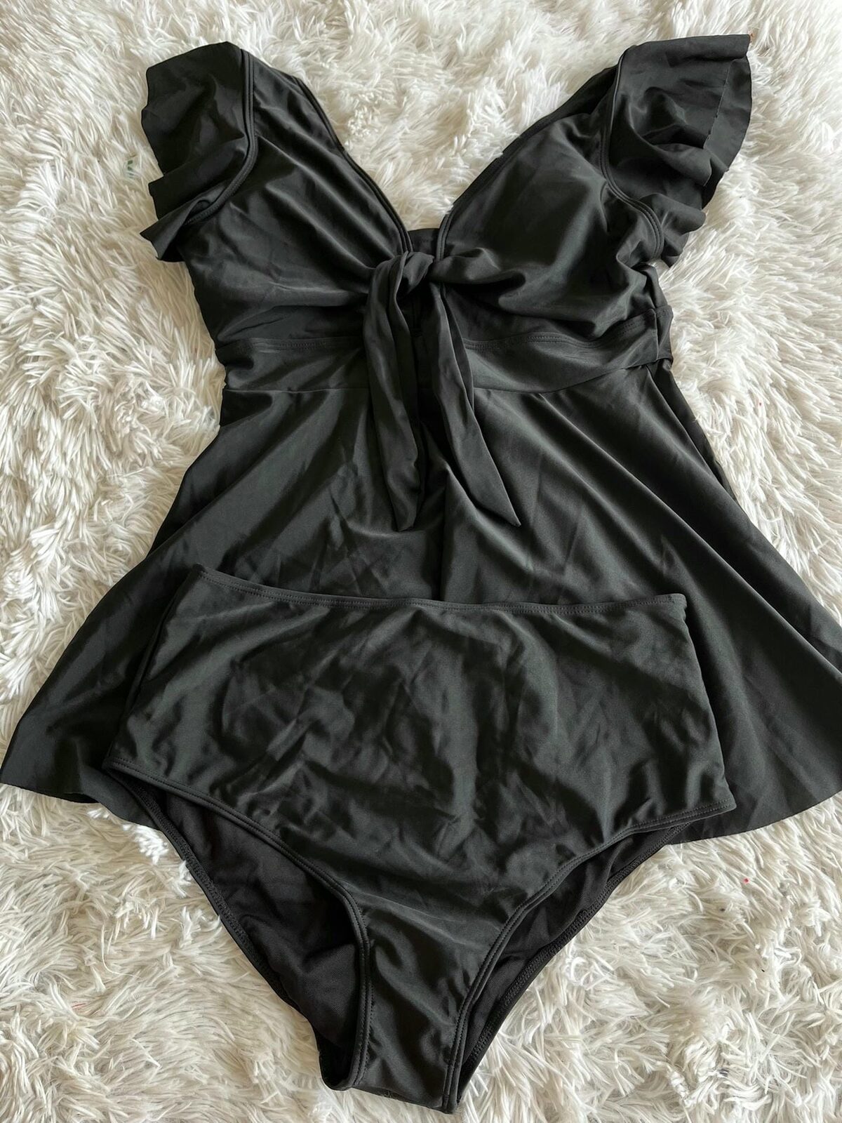 Tankini negra estilo blusa