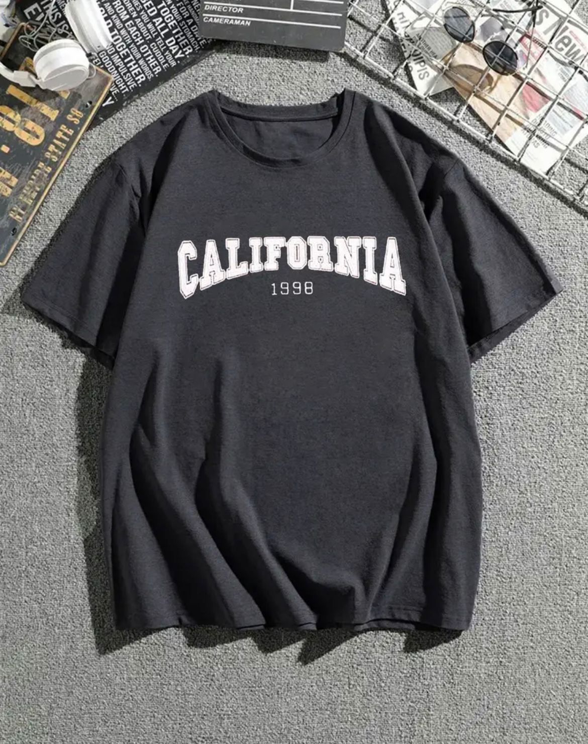 Remera gris california 1998 en blanco