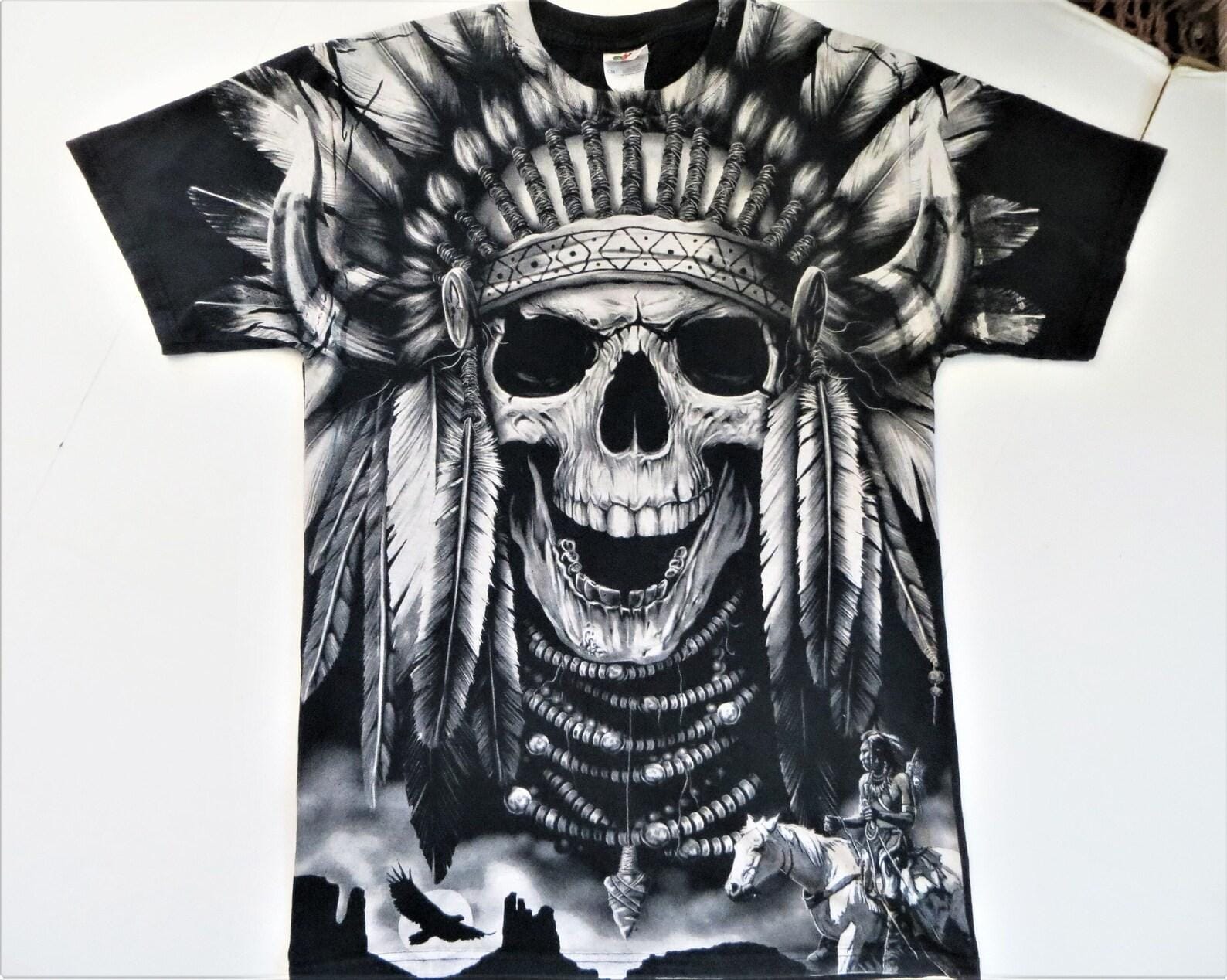 Remera negra con calavera
