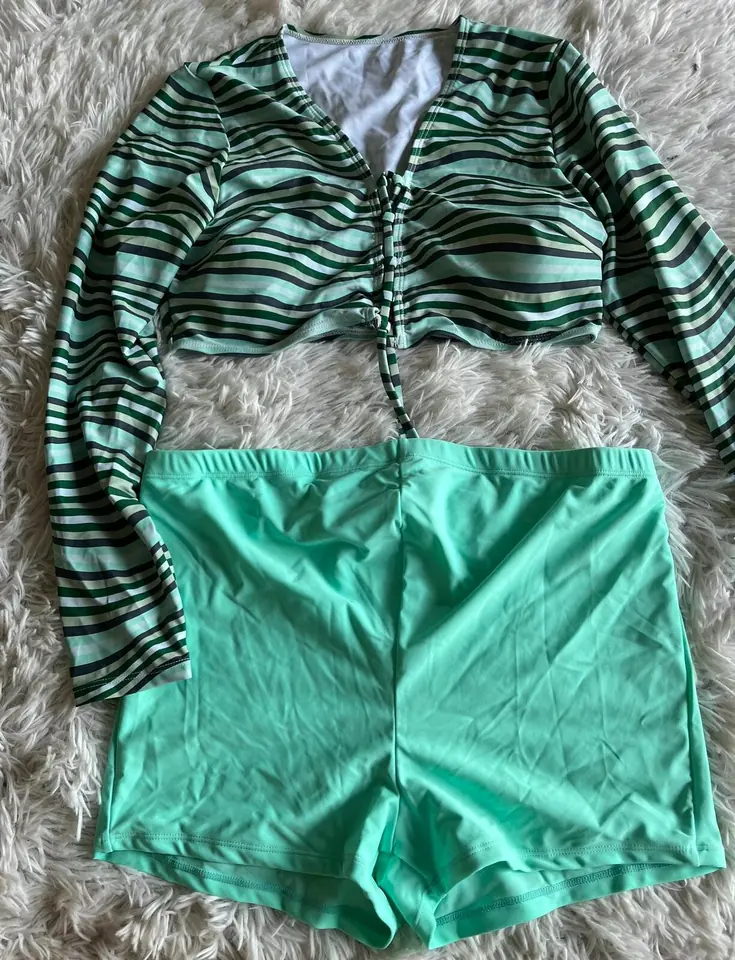 Tankini verde agua con short para panza