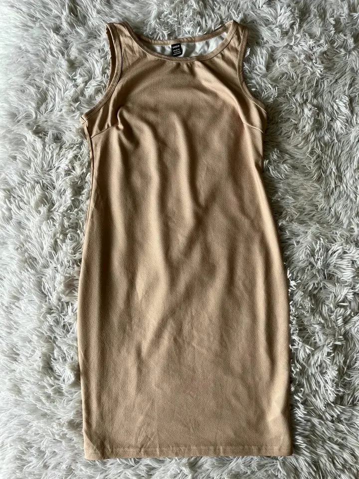 Vestido arena corto