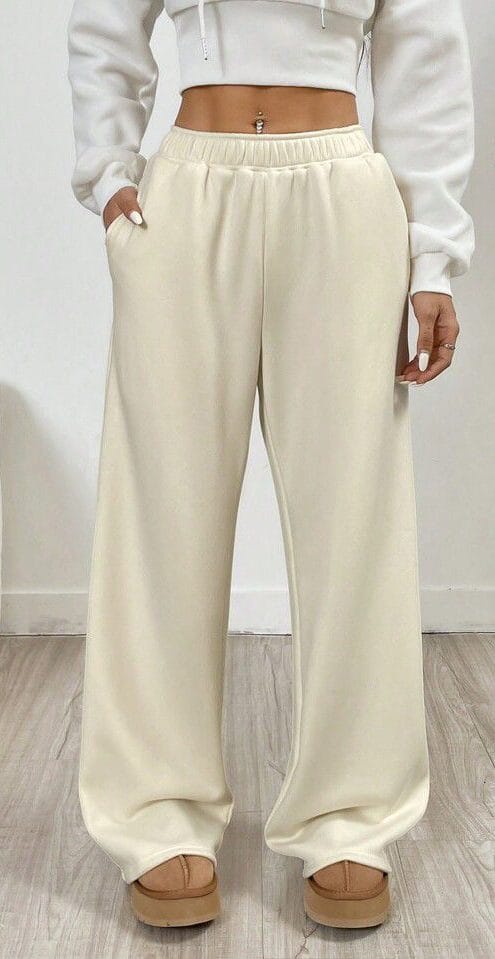 Pantalón jogger recto crema beige con corte