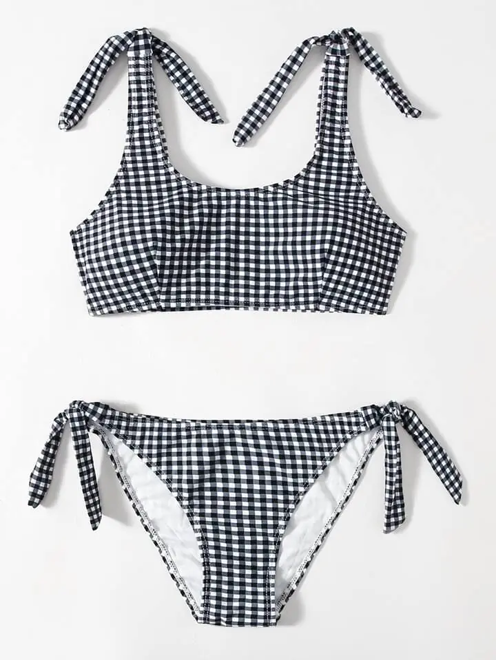 Bikini a cuadros blanca y negra
