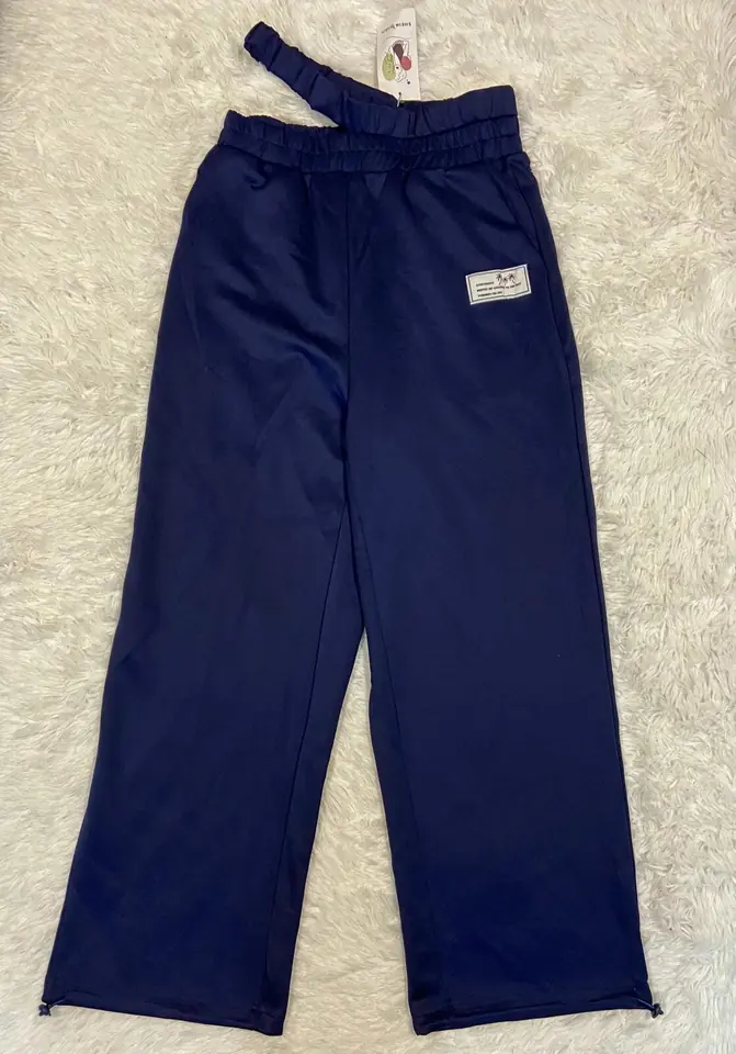 Pantalón azul deportivo pretina con corte