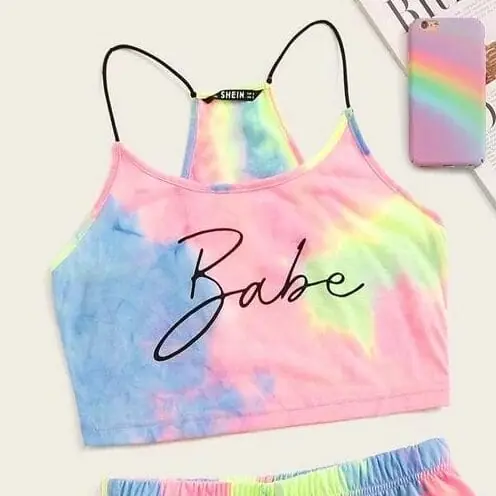 Top multicolor babe
