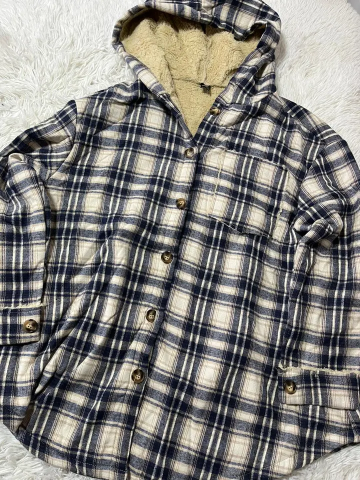 Chaqueta a cuadros con interior peludito