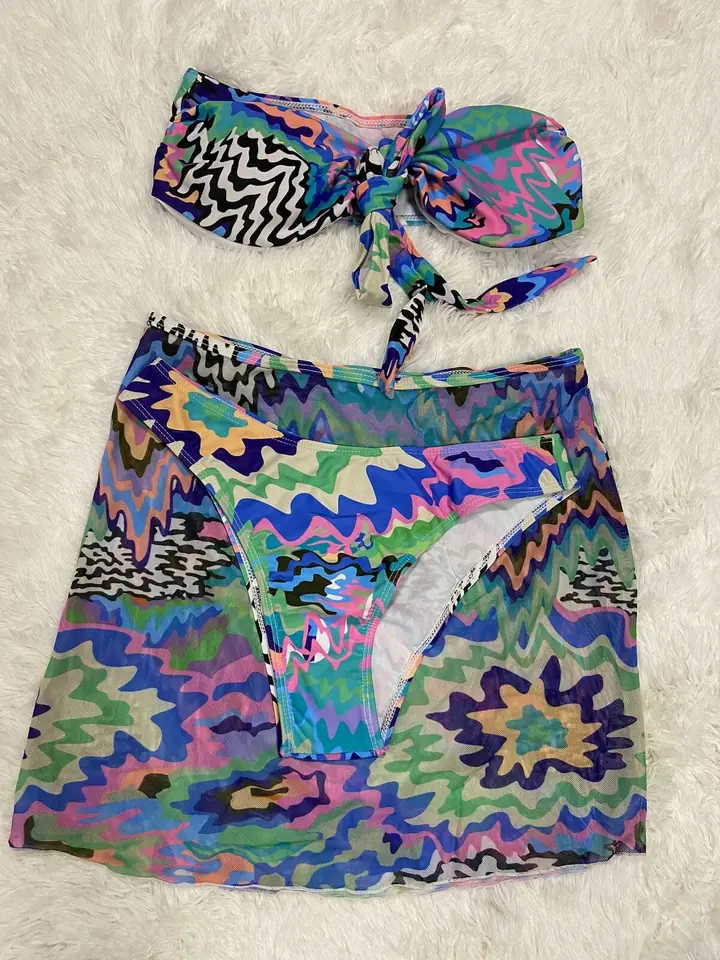 Bikini malla bandeau 3 piezas incluye falda
