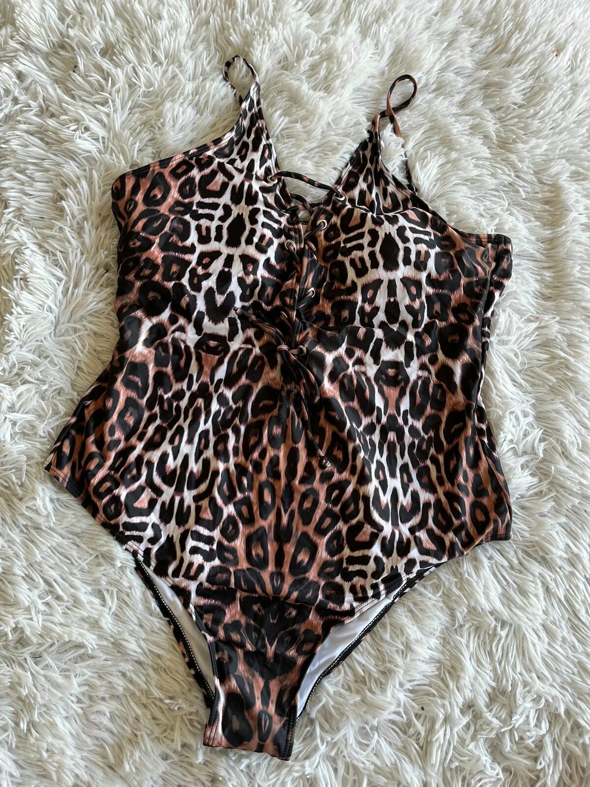 Enteriza animal print escote cruzado