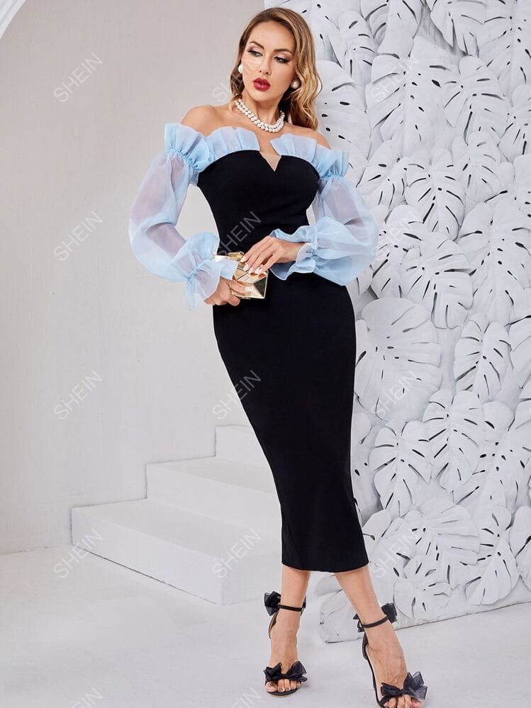 Vestido negro largo mangas celestes transparentes