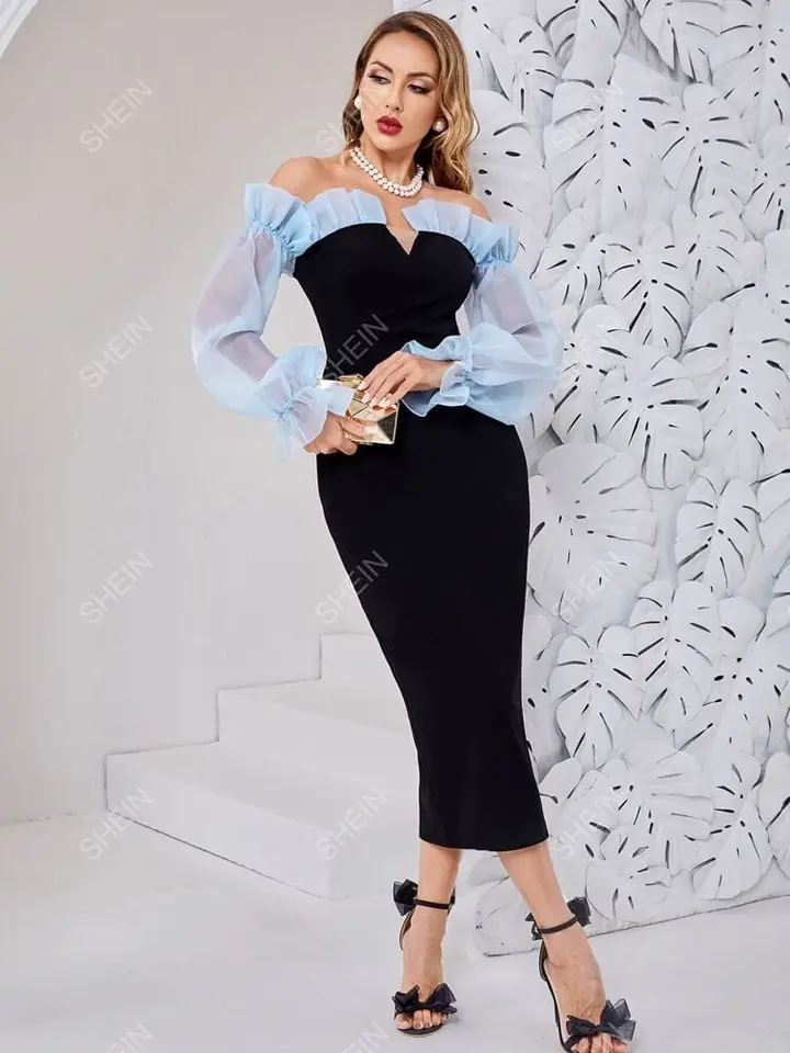 Vestido negro largo mangas celestes transparentes