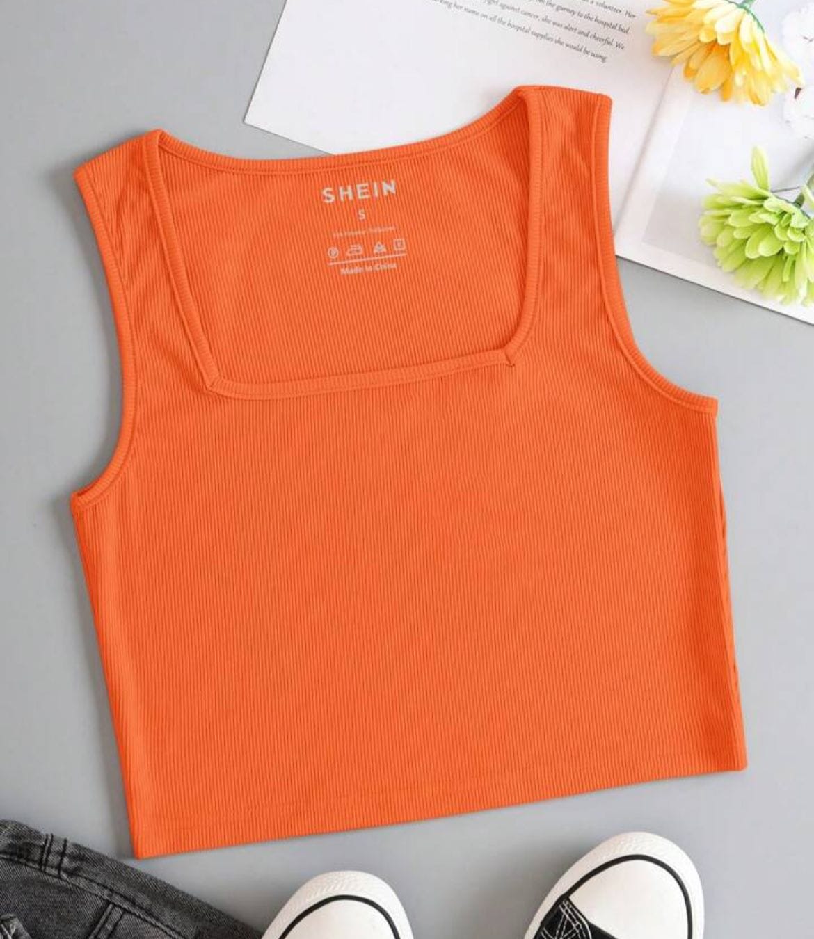 Top anaranjado musculosa canale