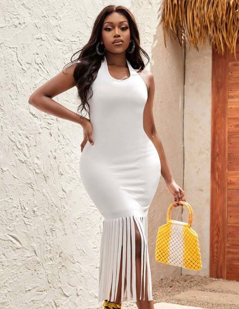 Vestido blanco con flecos