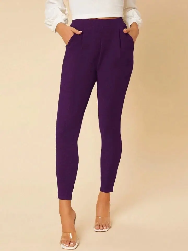 Pantalón morado entallado