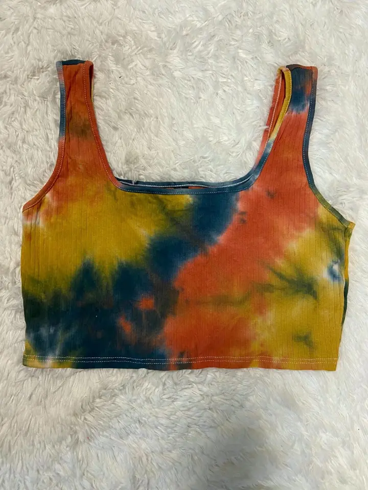 Top tiras tie dye naranja,amarillo y azul