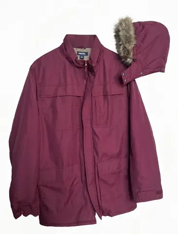 Campera de abrigo bordo capucha peluda desmontable