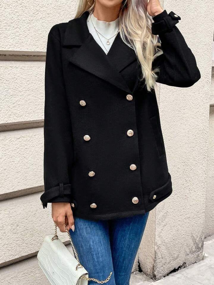 Chaqueta tapado corto negro botones dorados