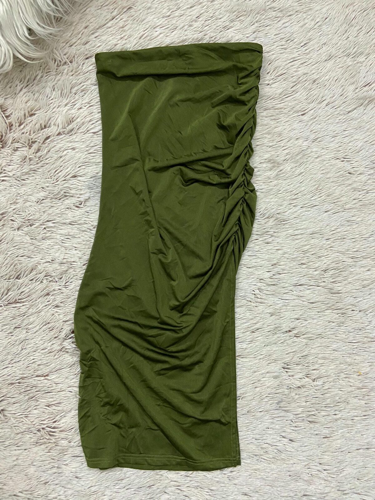 Pollera verde con fruncido al costado SHEIN