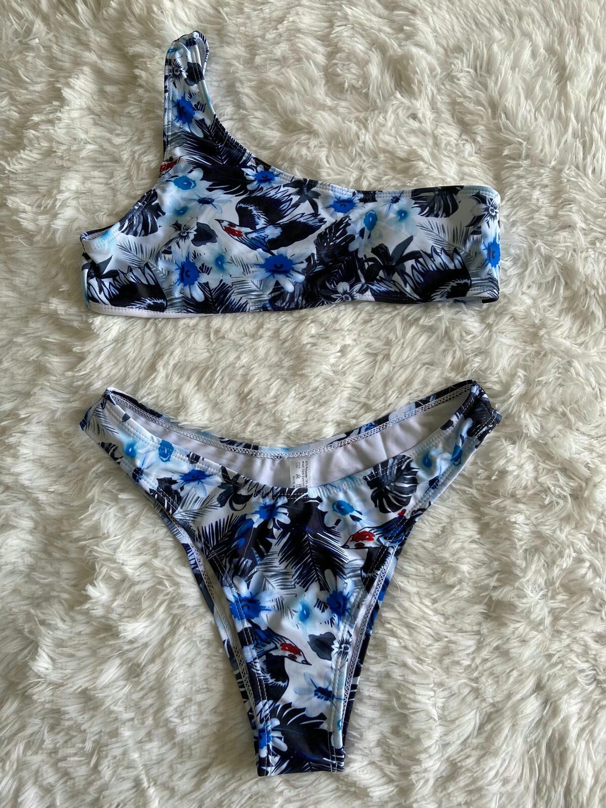 Bikini malla flores celestes