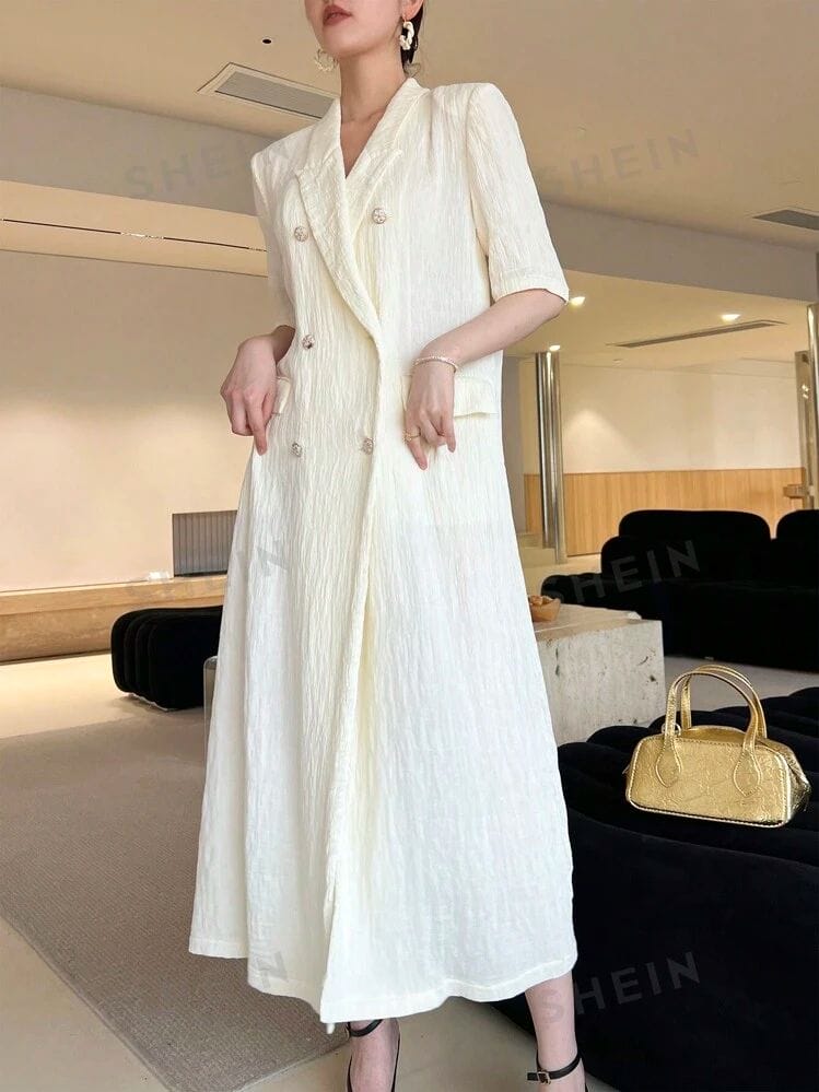Vestido largo tipo blazer crema botones dorados