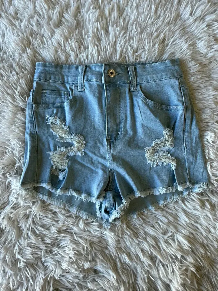 Short elastizado celeste fuerte