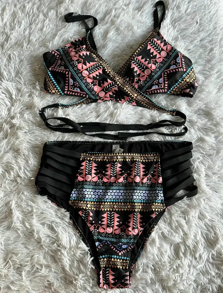 Bikini cruzado tiras abajo