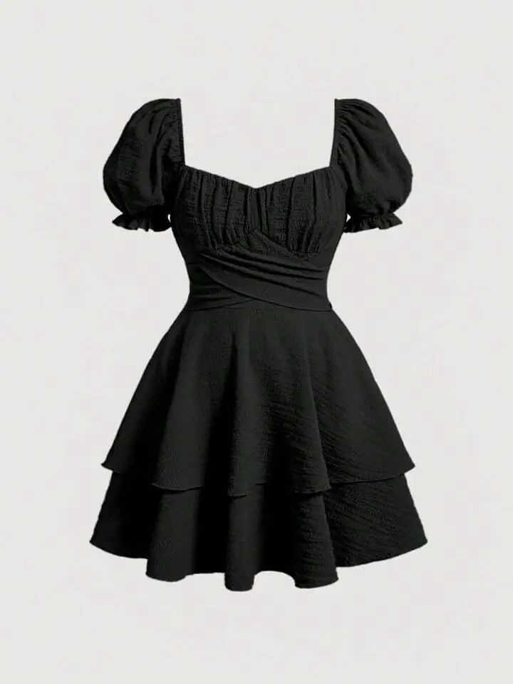 Vestido negro corto lazo que va de frente a espalda
