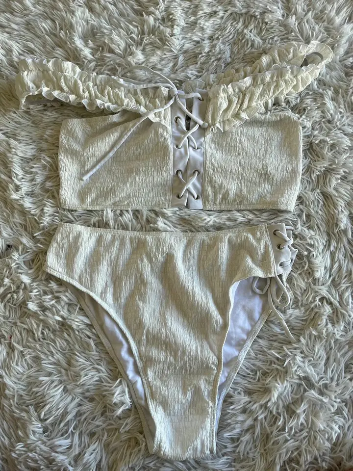 Bikini blanco lazo cruzado