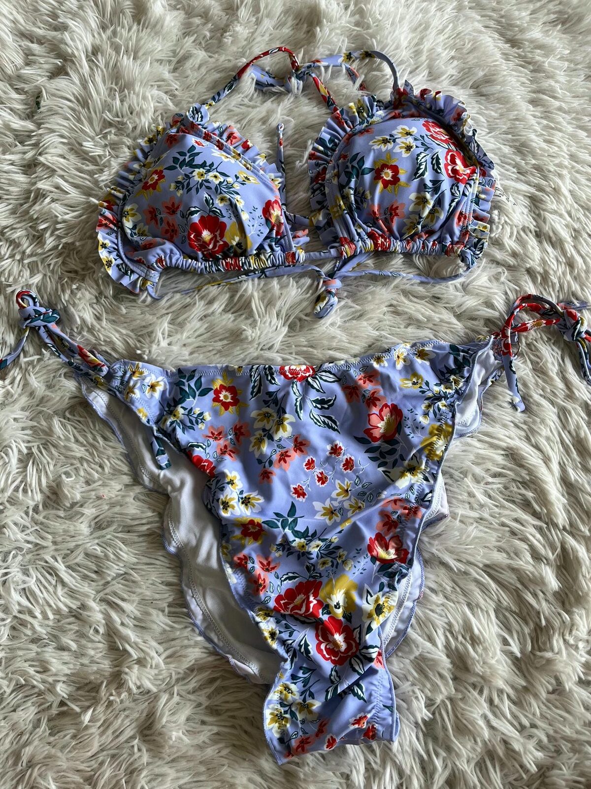 Bikini triangulo lila con flores
