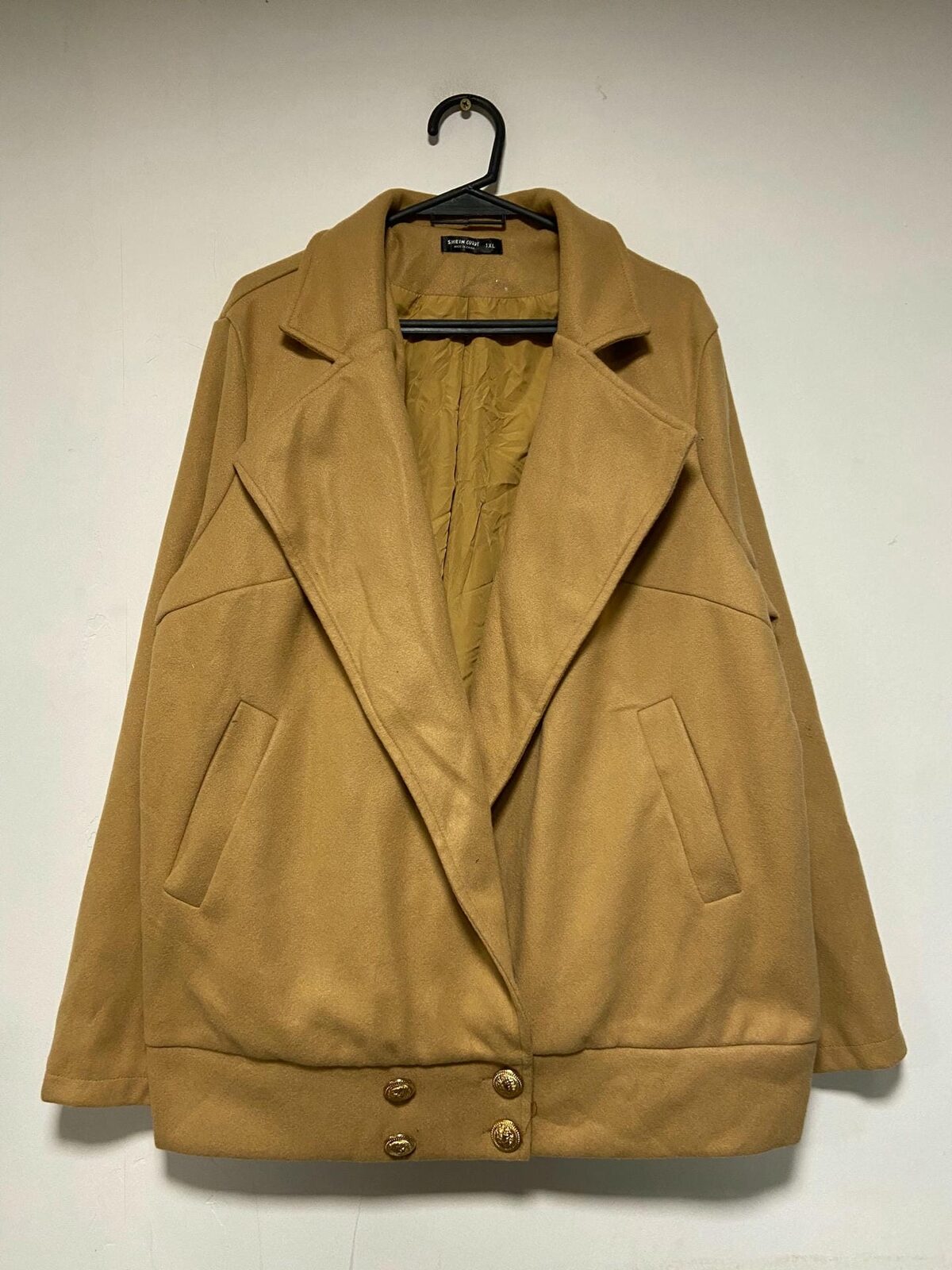 Chaqueta caqui shein curve