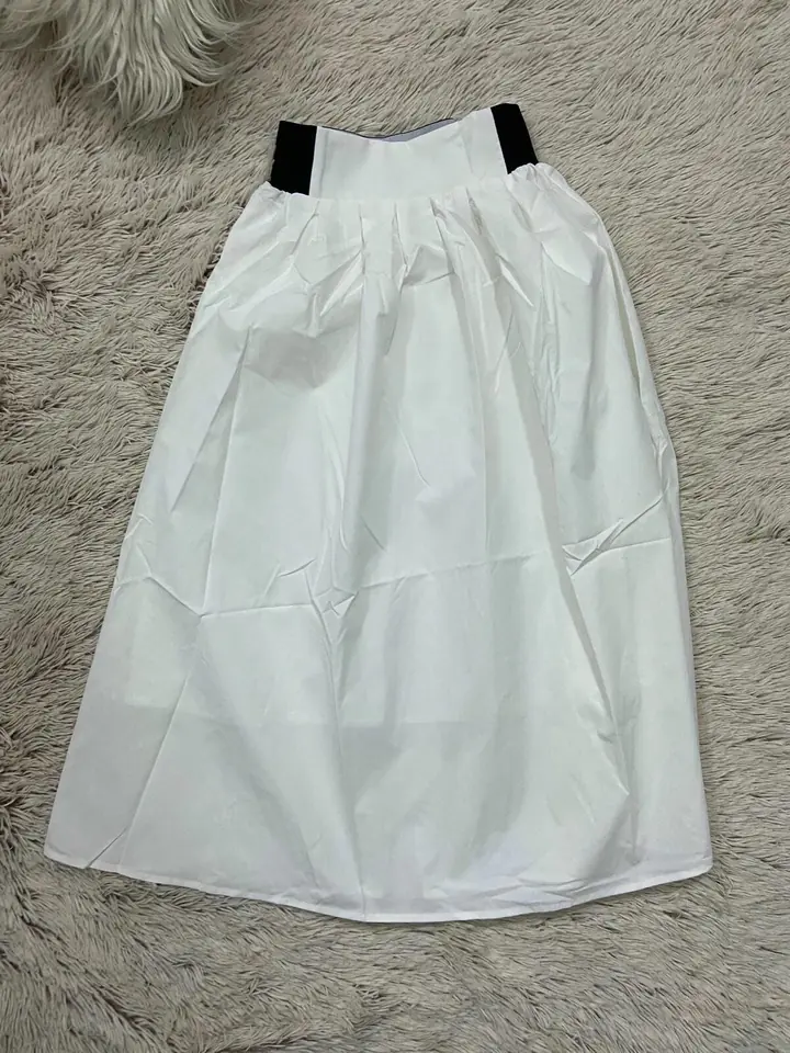 Pollera blanca SHEIN