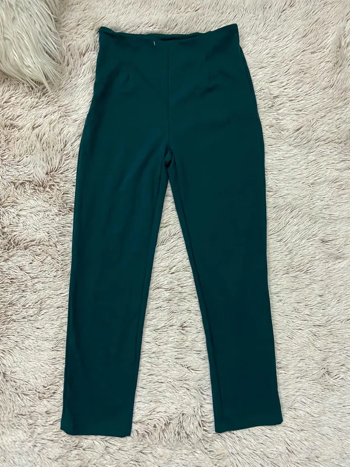 Pantalón verde oscuro SHEIN