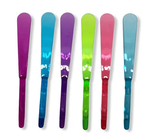 CUCHILLO UNTAR GRANDE ACRILICO 19 CM COLORES