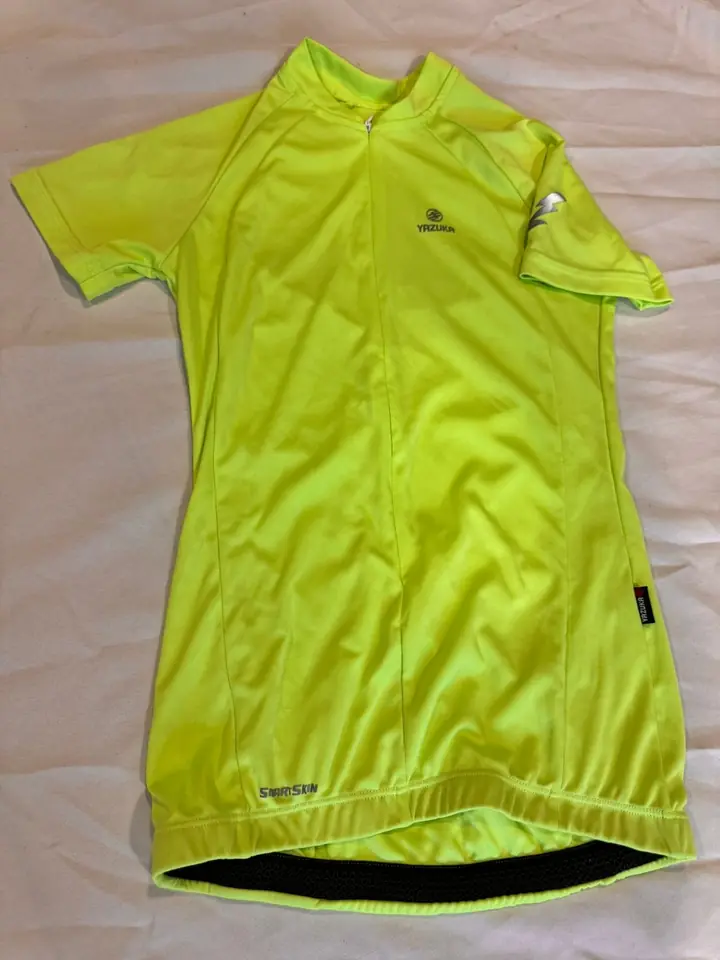JERSEY YAZUKA VERDE FLUOR TALLE M ☆ OUTLET