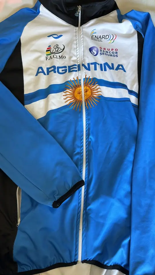CAMPERA SELECCION ARGENTINA talle s y l☆ OUTLET
