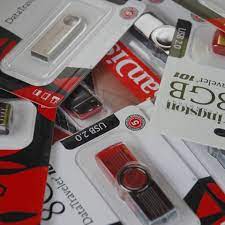 MEMORIAS Y PENDRIVES