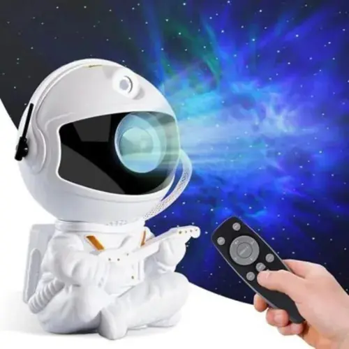 PROYECTOR DE NEBULOSAS Y ESTRELLAS ASTRONAUTA SENTADO CON GUITARRA