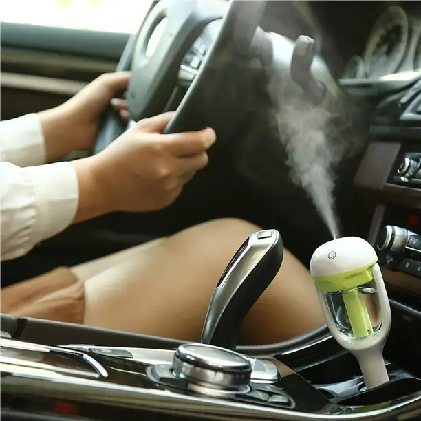 HUMIDIFICADOR PURIFICADOR DE AIRE PARA AUTO 12V - AROMATERAPIA