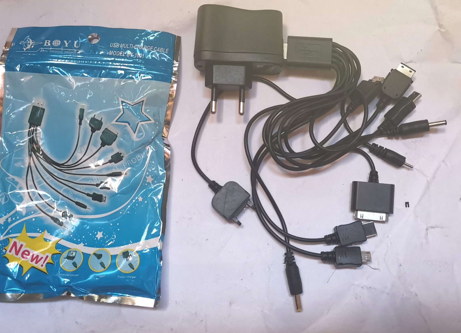 Cargador Universal 10 in 1 BY1001 (U200)