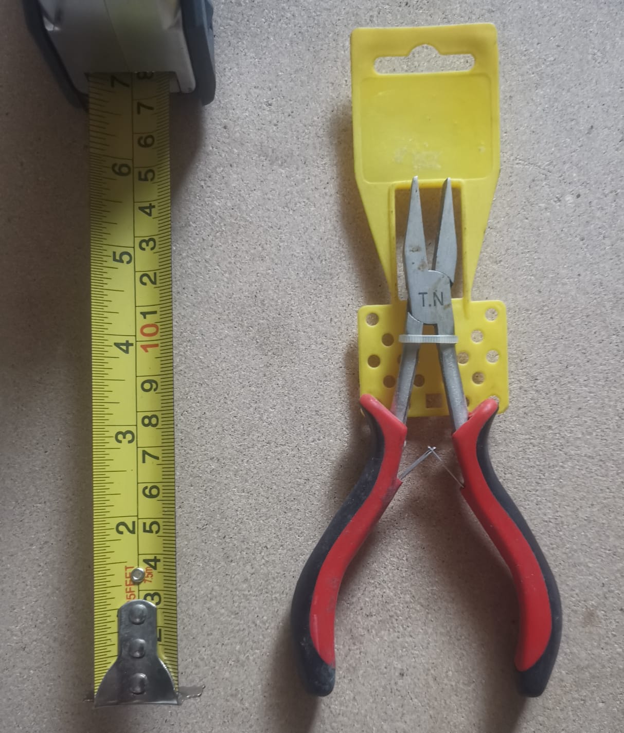PINZA MINI 4.5" TN PUNTA PLANA LARGA (U200)