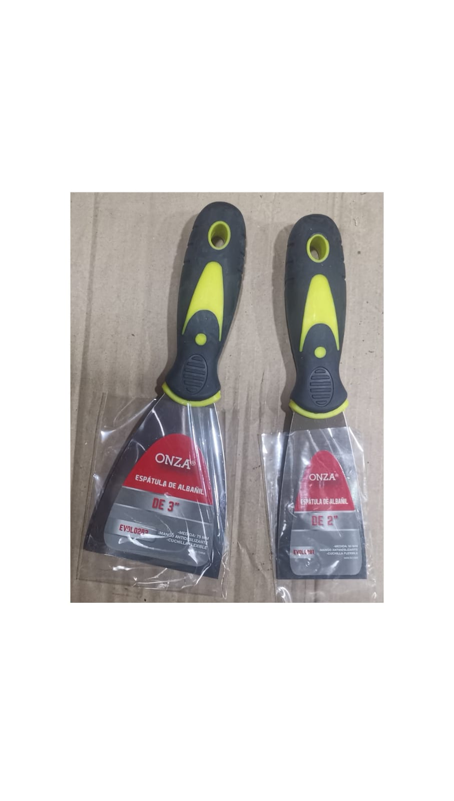 ESPATULA M ENGOMADO 3" (U100)