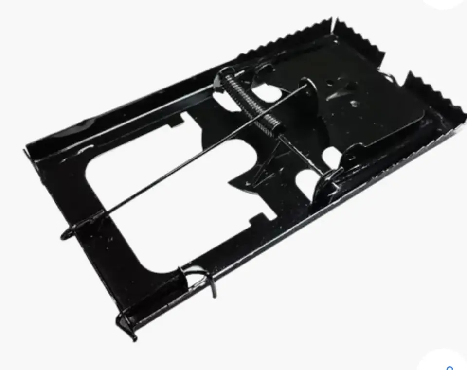 TRAMPERA METAL GRANDE RATA (U055)