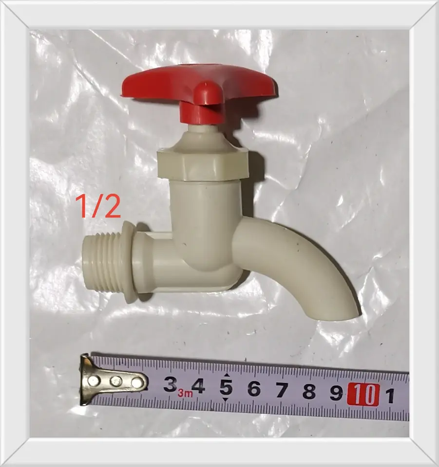 CANILLA PLASTICA 1/2 ECO (U055)