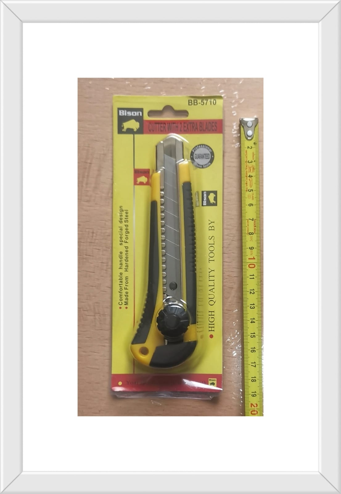 CUTTER 18MM ENGOMADO BISON (U090)