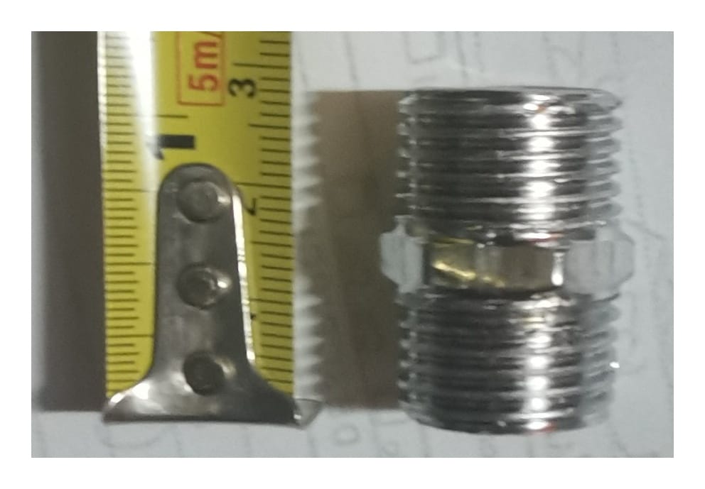 ENTREROSCA 1/2 METAL MACHO -MACHO (U019)