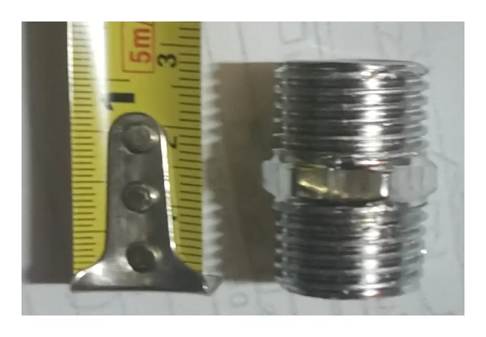 ENTREROSCA 1/2 METAL MACHO -MACHO (U019)